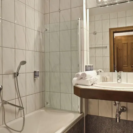 Hotel Alpenresidenz Adler 4*