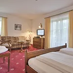 Alpenresidenz Adler فندق