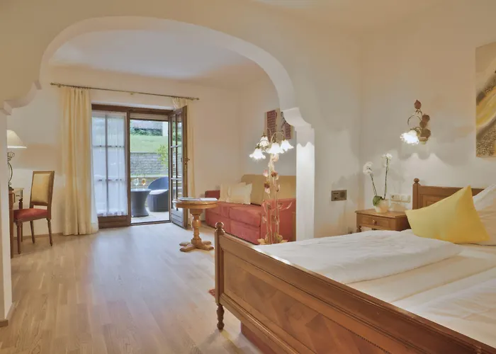 Alpenresidenz Adler מלון 4*