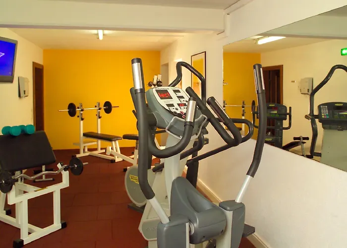 מלון Alpenresidenz Adler 4*